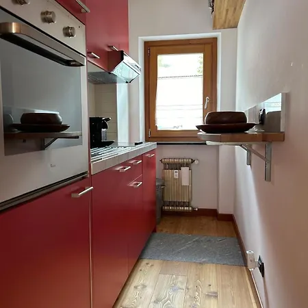 10 Apartment