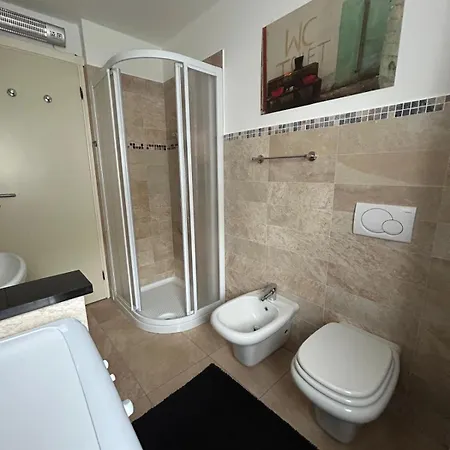 Apartment 10 *